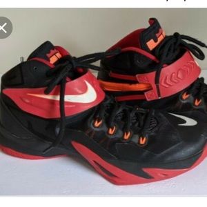Nike LeBron Sneakers Soldier8 Black University Red